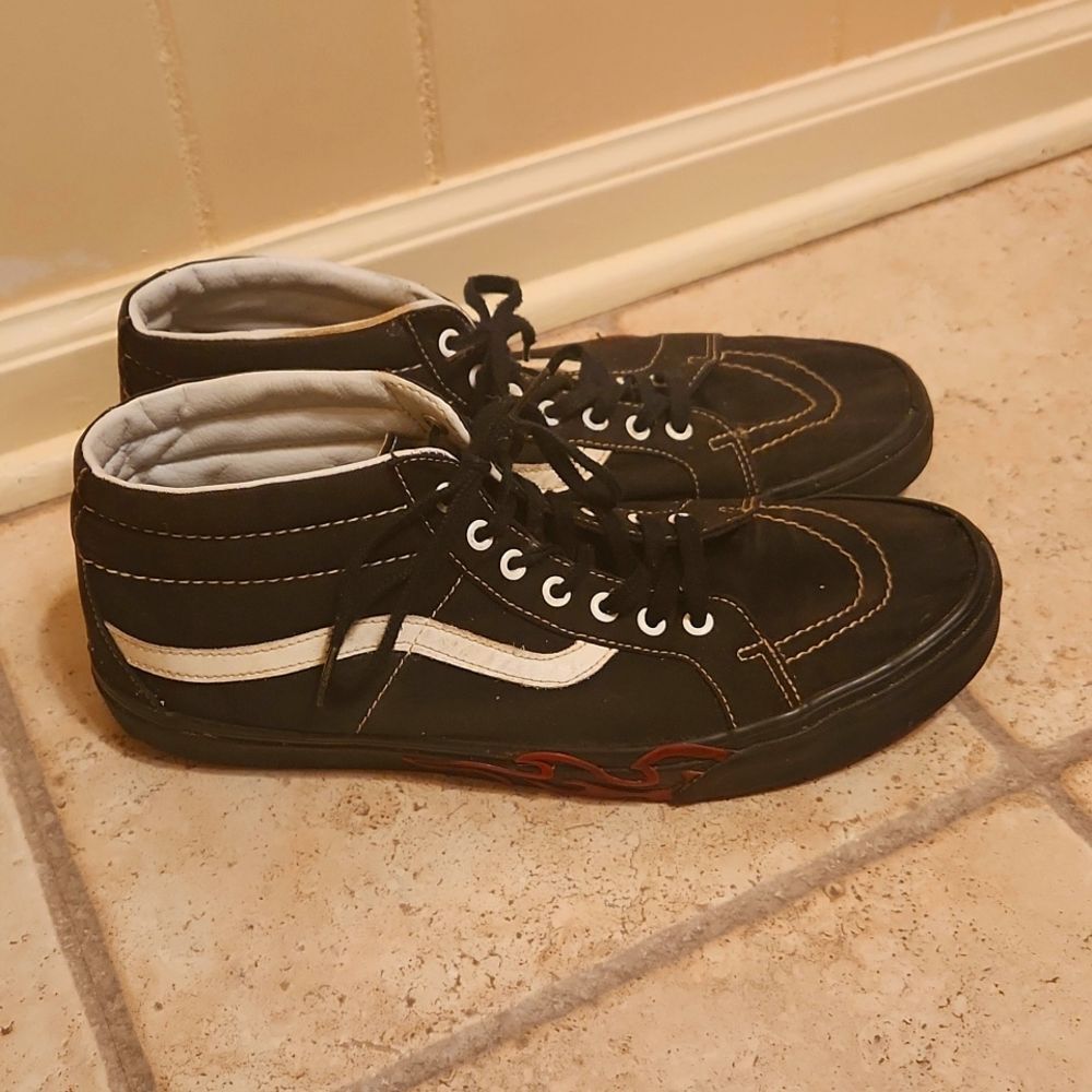 Vans Old Skool Skater Hi Top Sneakers Black w/ Flames on Sides Men's Size 13